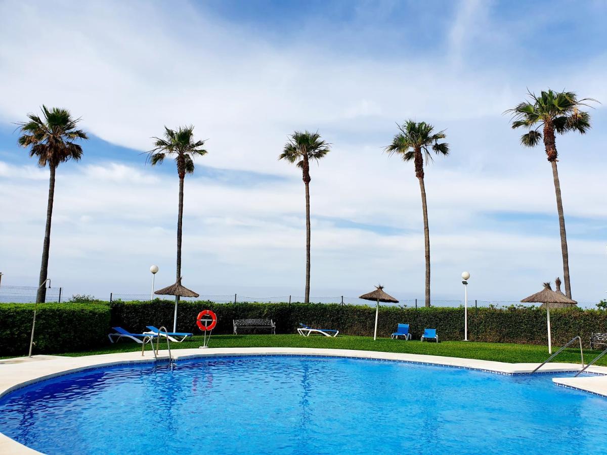 Luna Beach Seafront Marbella Exterior foto