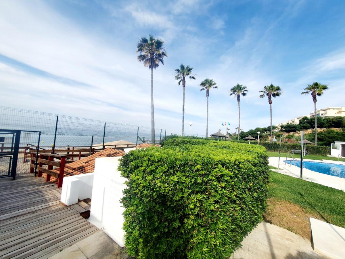 Luna Beach Seafront Marbella Exterior foto