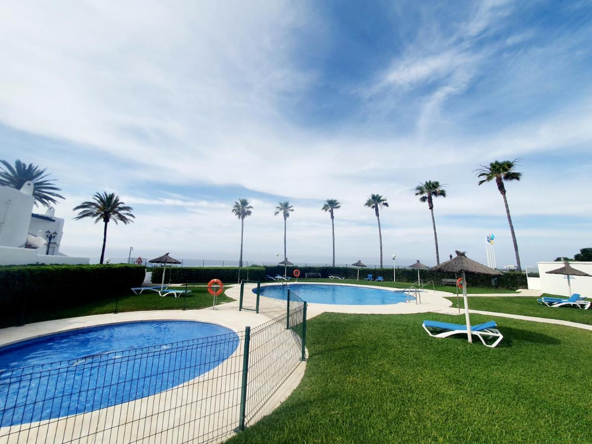 Luna Beach Seafront Marbella Exterior foto