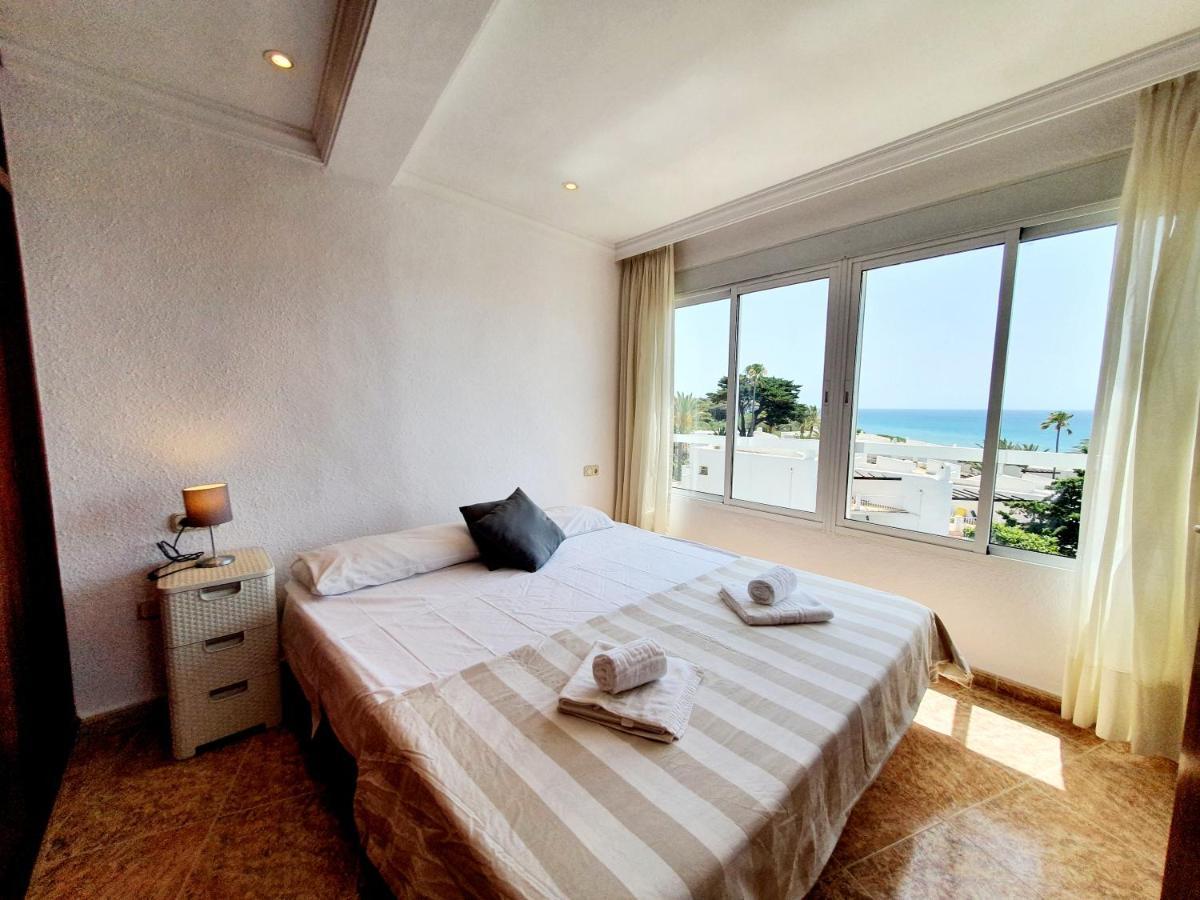 Luna Beach Seafront Marbella Exterior foto