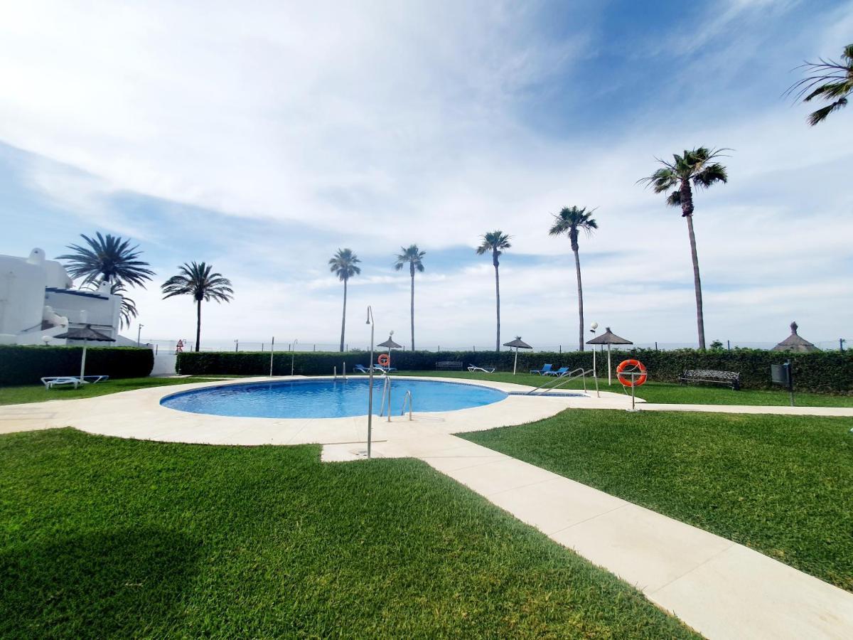 Luna Beach Seafront Marbella Exterior foto